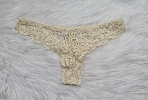 Csipkés tanga, S-XL-ig