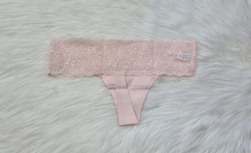 Csipkés lézervágott tanga, S-XL-ig