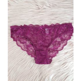 Csipkés női bugyi, S-XL-ig