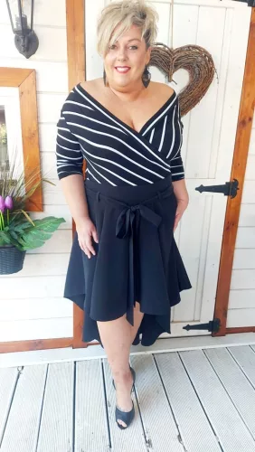 Detti szoknya, XL-4XL-ig