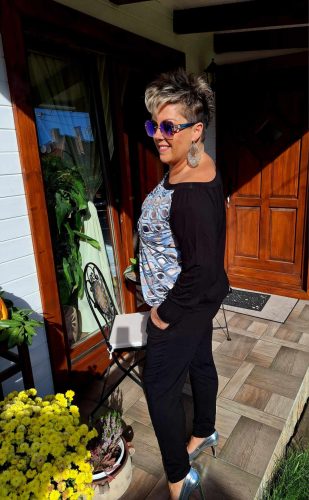 Gréta Overál, XL-5XL-ig