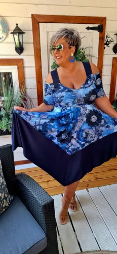 Dália ruha, XL-5XL-ig