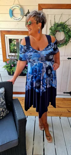 Dália ruha, XL-5XL-ig