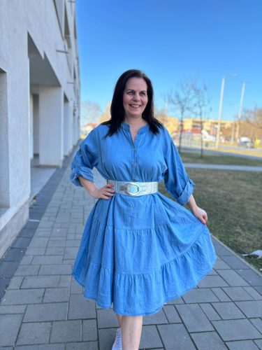 Shakira plus size öv