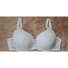 Nagyméretű csipkerátétes melltartó, E kosár