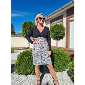   Fekete alapon, átlapolt, kötős ruha, állatmintás szoknyával, L-XL-ig