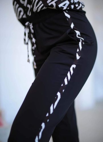 Feliratos bemelegítő, S-XL-ig